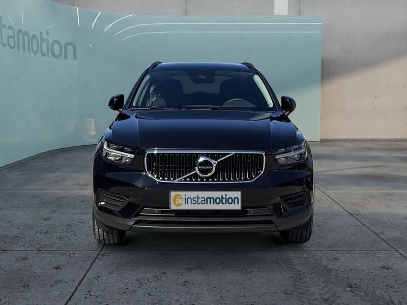 Gebraucht Volvo XC40 Momentum 129 PS (94 kW) 2021 Schwarz SUV