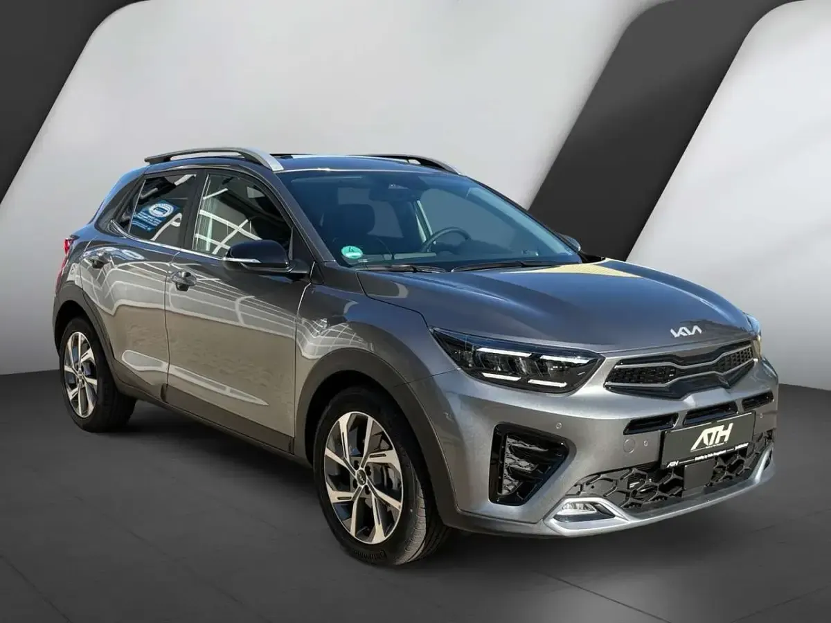 Neu Kia Stonic GT-Line 101 PS (74 kW) 2026 Grau SUV