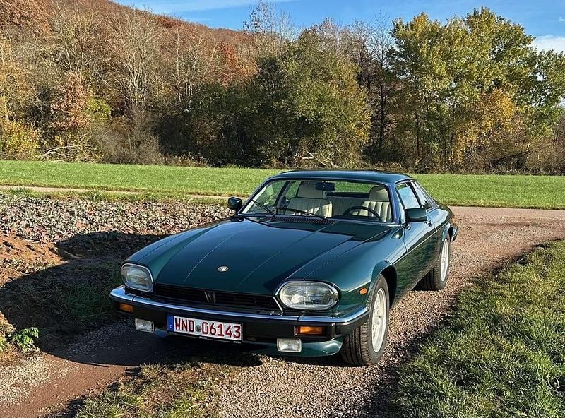 Second-hand Jaguar XJS 275 CP (202 kW) 1991 Verde Coupe