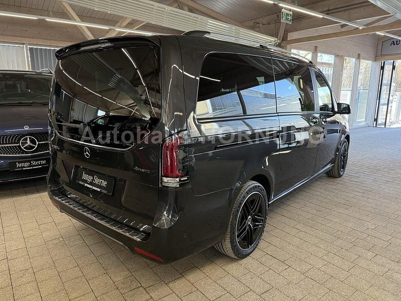 Gebraucht Mercedes V300 AMG 322 PS (236 kW) 2024 Graphitgrau metallic Van / Kleinbus