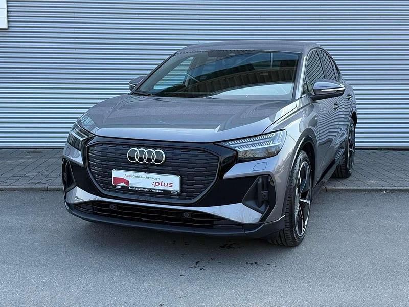 Gebraucht Audi Q4 e-tron S-Line 210 kW (286 PS) 2025 Taifungrau metallic SUV