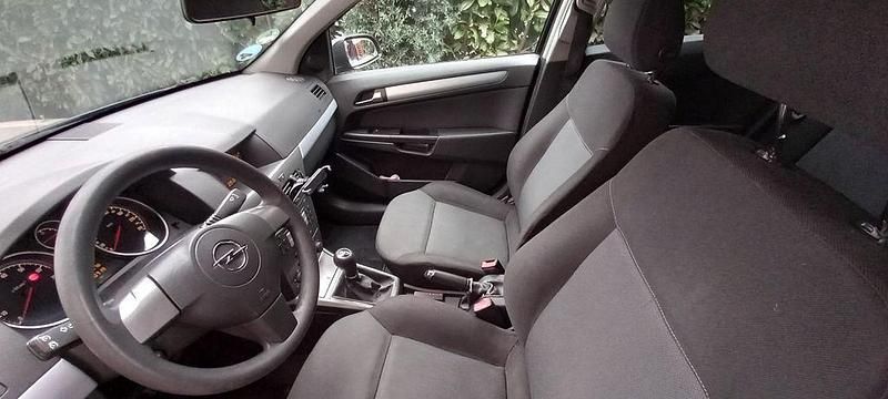 Gebraucht Opel Astra 90 PS (66 kW) 2005 Limousine