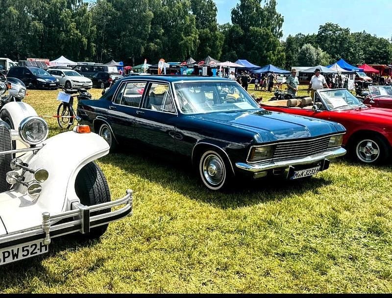 Blau Gebraucht 1974 Opel Admiral Limousine | 8.990 € - Bild 1/4