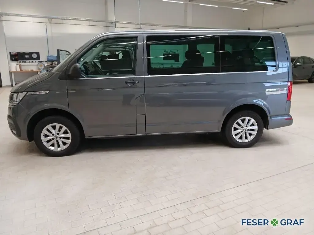 Gebraucht VW Multivan Trendline 150 PS (110 kW) 2020 Indiumgrau metallic Van / Kleinbus