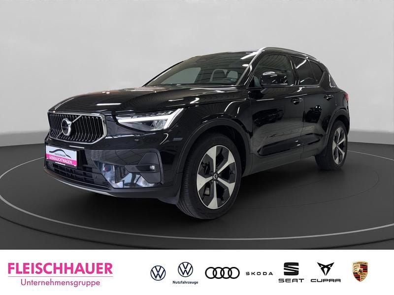 Schwarz Gebraucht 2023 Volvo XC40 SUV | 29.990 € (Superpreis) - Bild 1/4
