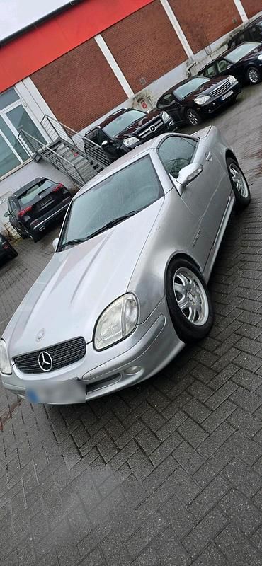 Gebraucht Mercedes SLK200 163 PS (119 kW) 2003 Silber Cabrio