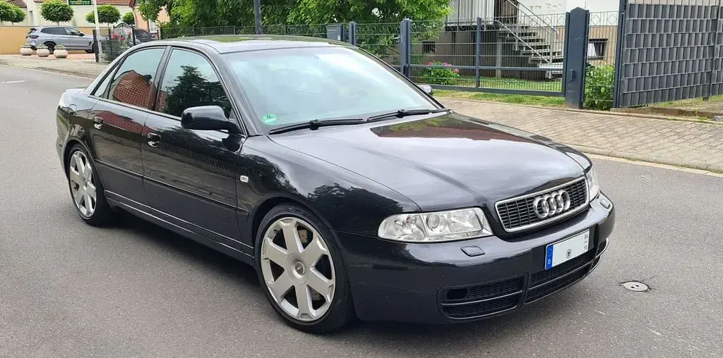 Gebraucht Audi S4 Sport 265 PS (194 kW) 1999 Schwarz Limousine