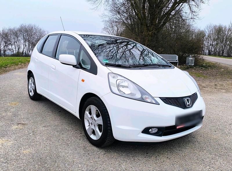 Gebraucht Honda Jazz 90 PS (66 kW) 2010 Weiß Kleinwagen
