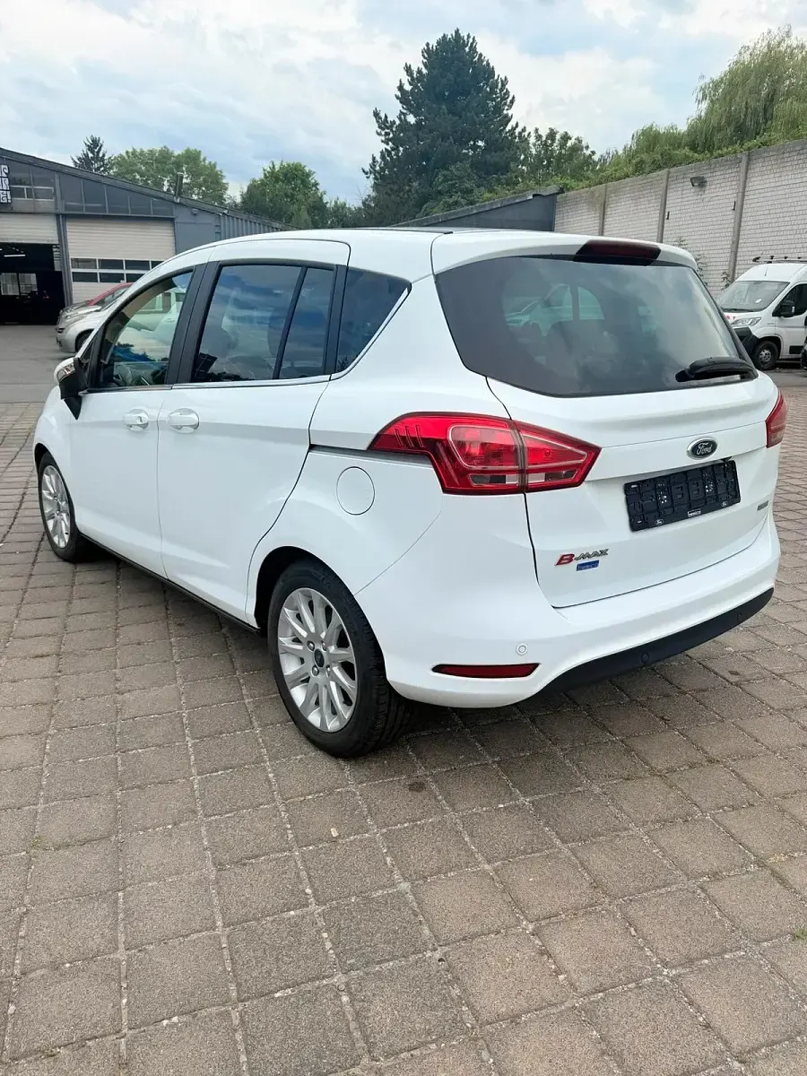 Gebraucht Ford B-MAX Titanium 101 PS (74 kW) 2015 Weiß Van / Kleinbus