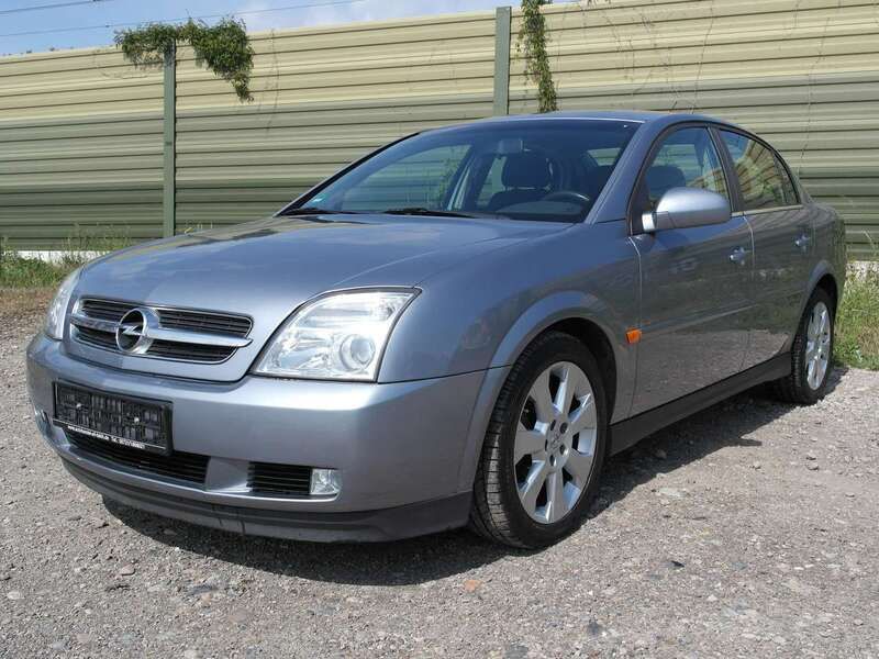 Grau Gebraucht 2003 Opel Vectra Limousine | 1.799 € (Guter Preis) - Bild 1/4