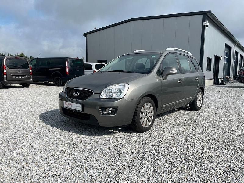 Silber Gebraucht 2011 Kia Carens Spirit Van / Kleinbus | 1.499 € (Superpreis) - Bild 1/4