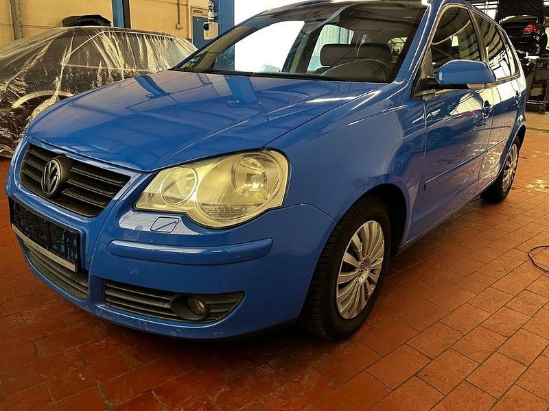 Blau Gebraucht 2006 VW Polo Comfortline Limousine | 1.400 € (Guter Preis) - Bild 1/4