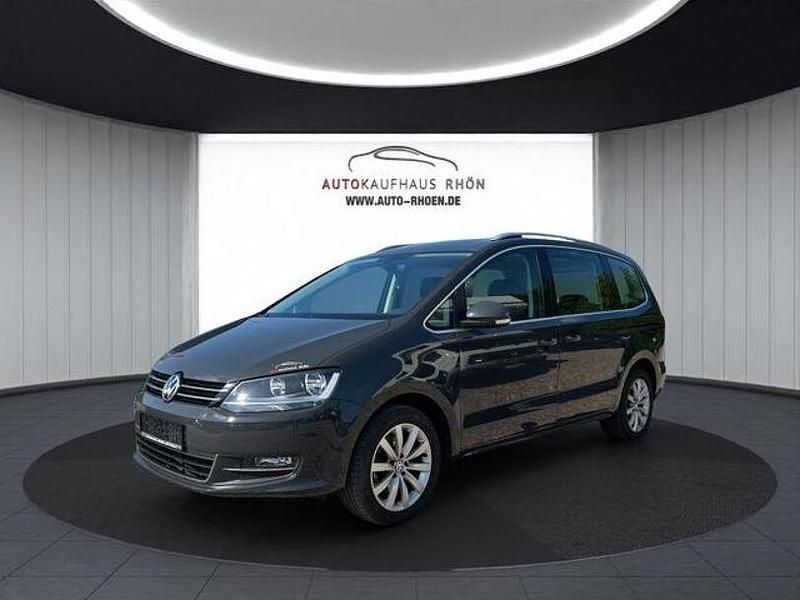 Grau Gebraucht 2016 VW Sharan Highline Van / Kleinbus | 17.290 € (Fairer Preis) - Bild 1/4