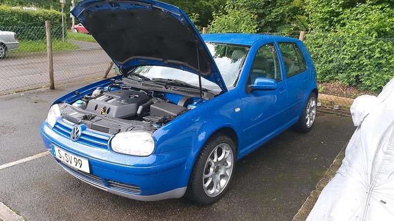 Blau Gebraucht 1998 VW Golf IV Kleinwagen | 2.200 € (Fairer Preis) - Bild 1/4