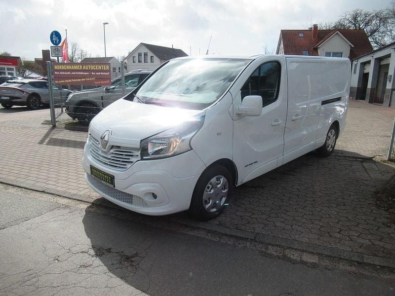 Gebraucht Renault Trafic 125 PS (91 kW) 2017 Weiß Van / Kleinbus