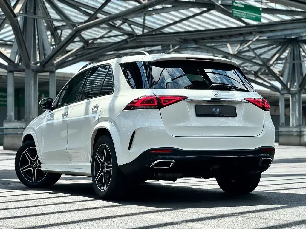 Gebraucht Mercedes GLE400 AMG line 330 PS (242 kW) 2019 Weiß SUV