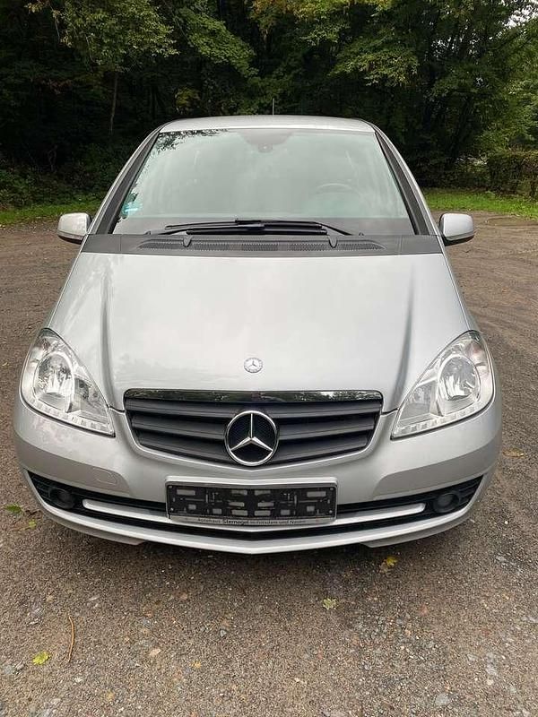 Gebraucht Mercedes A160 Elegance 95 PS (69 kW) 2009 Silber Limousine