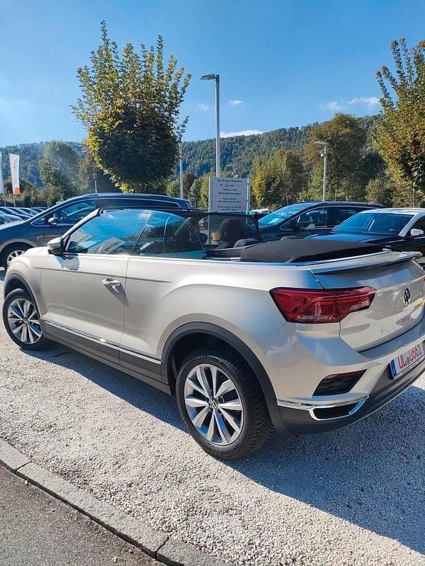 Andere farben Gebraucht 2021 VW T-Roc Cabriolet Style Cabrio | 19.900 € (Fairer Preis) - Bild 1/1