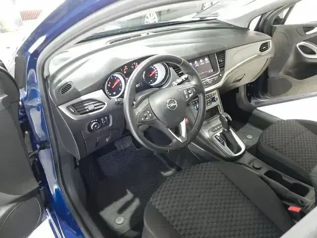 Gebraucht Opel Astra 146 PS (107 kW) 2020 Nautic blau Kombi
