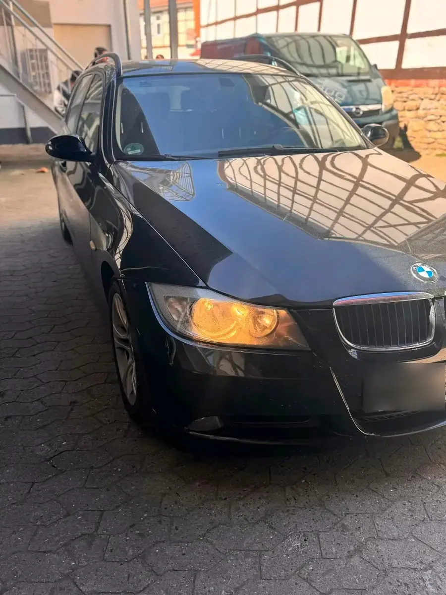 Second-hand BMW 320 177 CP (130 kW) 2007 Negru Break