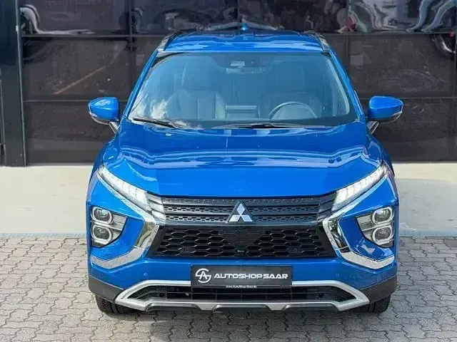 Używany Mitsubishi Eclipse Cross Plus 188 KM (138 kW) 2022 Niebieski SUV