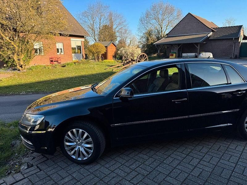 Second-hand VW Phaeton 245 CP (180 kW) 2011 Negru Berlinǎ