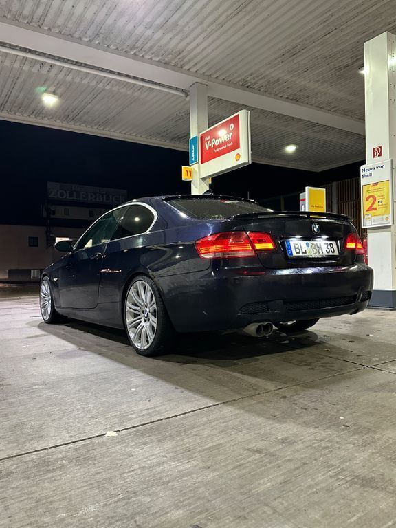 Blau Gebraucht 2007 BMW 325 Performance Coupé | 8.888 € (Fairer Preis) - Bild 1/4