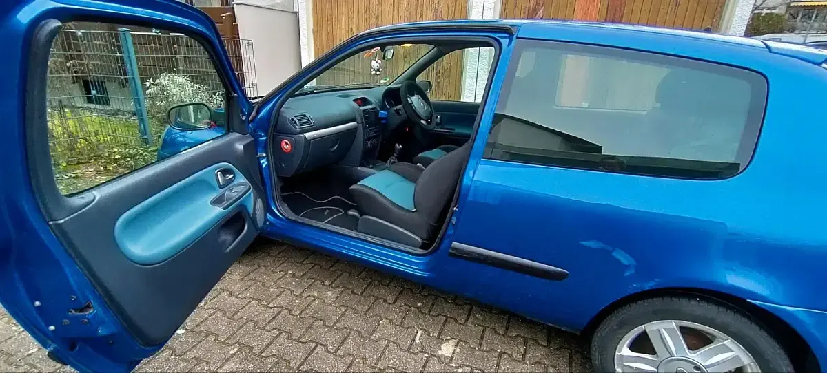 Używany Renault Clio II 2007 Niebieski Sedan/Limuzyna