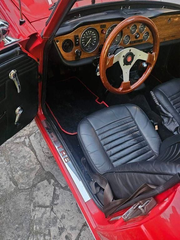 Gebraucht Triumph TR6 101 PS (74 kW) 1976 Rot Cabrio