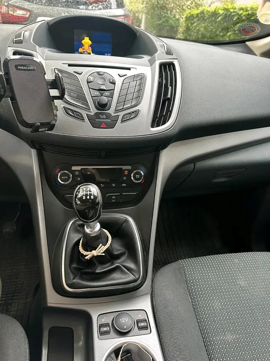 Gebraucht Ford C-MAX 115 PS (84 kW) 2014 Schwarz Van / Kleinbus