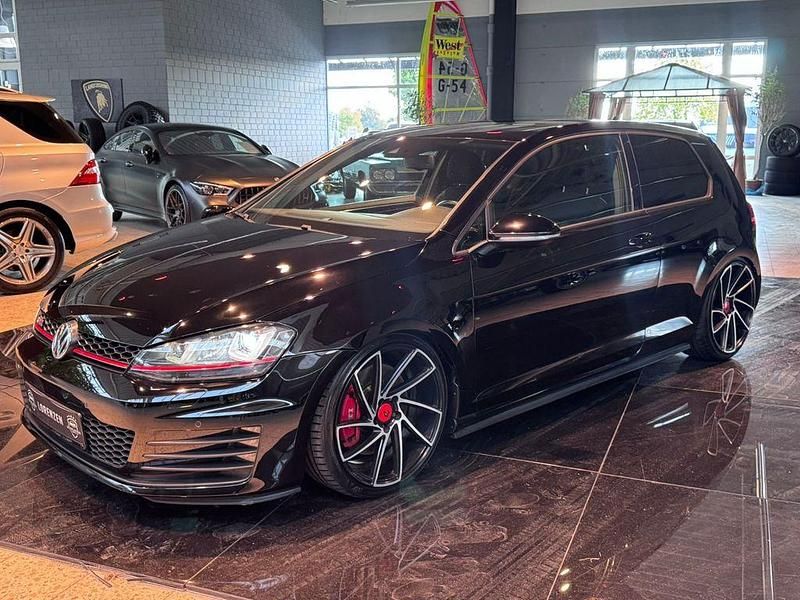 Schwarz Gebraucht 2015 VW Golf VII GTI Limousine | 14.995 € (Fairer Preis) - Bild 1/4
