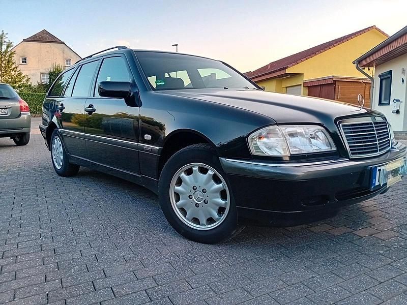 Schwarz Gebraucht 1997 Mercedes C200 Kombi | 4.900 € (Teuer) - Bild 1/4