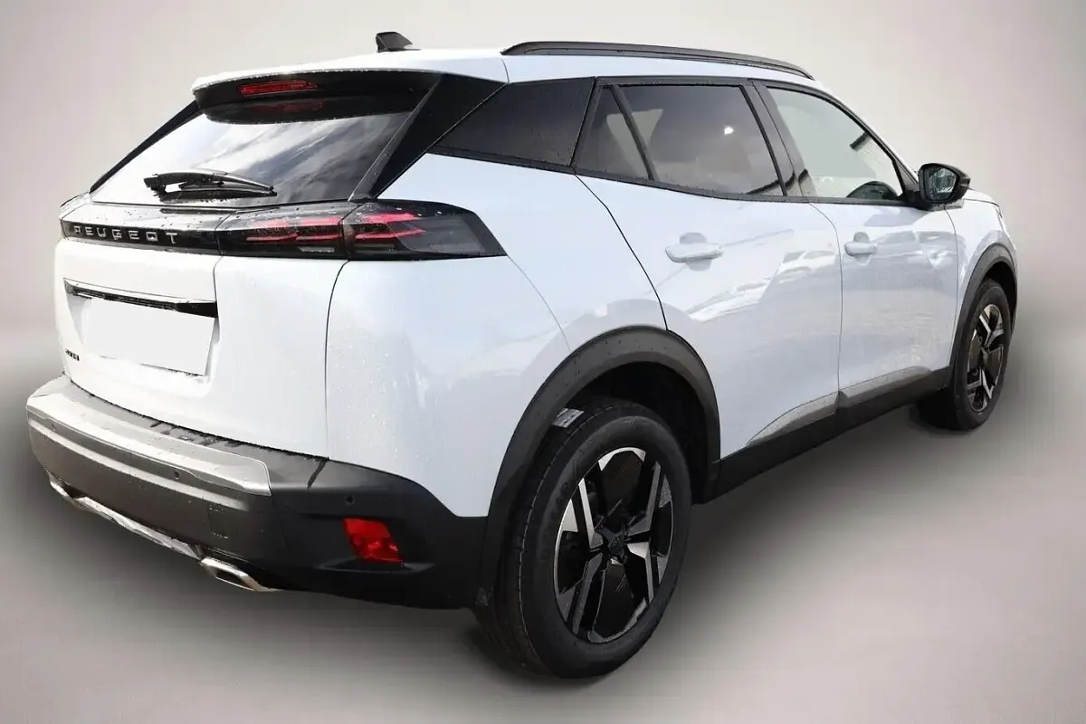 Neu Peugeot 2008 Allure 136 PS (100 kW) 2025 Manufacturer SUV
