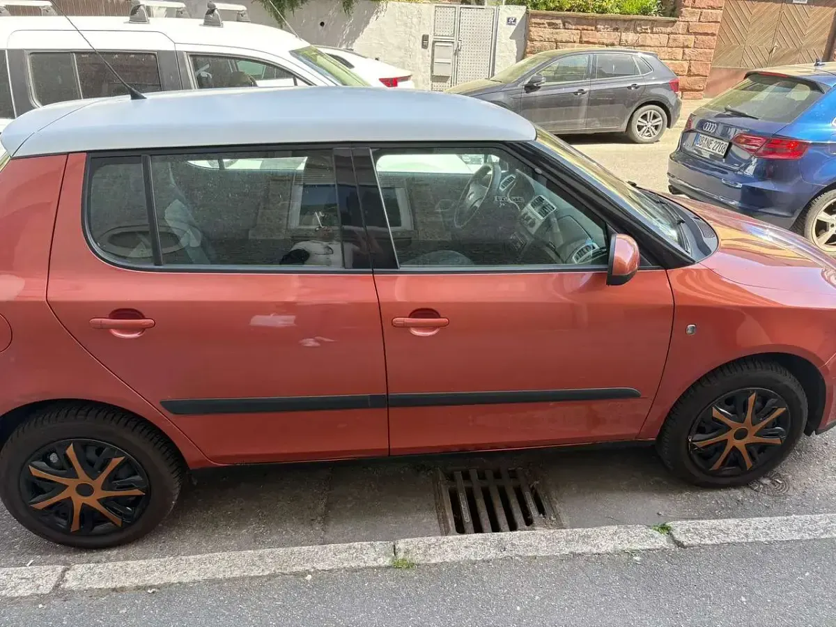 Gebraucht Skoda Fabia Classic 69 PS (50 kW) 2007 Orange Limousine
