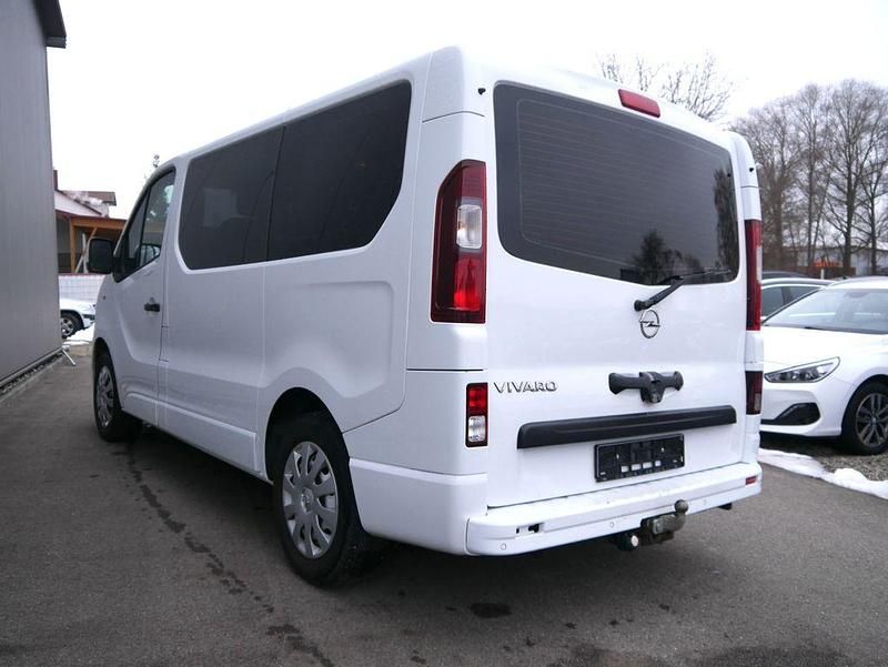 Gebraucht Opel Vivaro 90 PS (66 kW) 2015 Weiß Van / Kleinbus