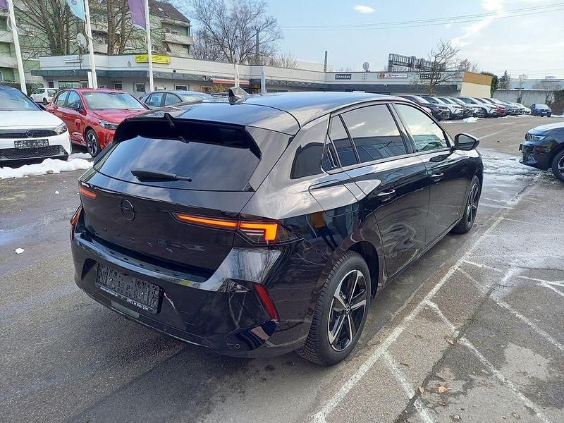 Gebraucht Opel Astra 131 PS (96 kW) 2025 Schwarz Limousine