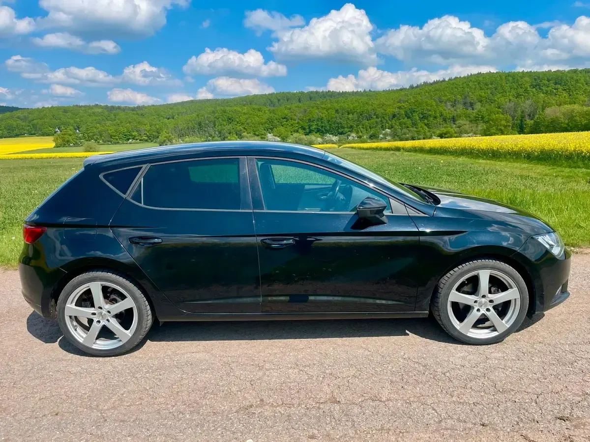 Gebraucht Seat Leon 150 PS (110 kW) 2015 Schwarz Kleinwagen