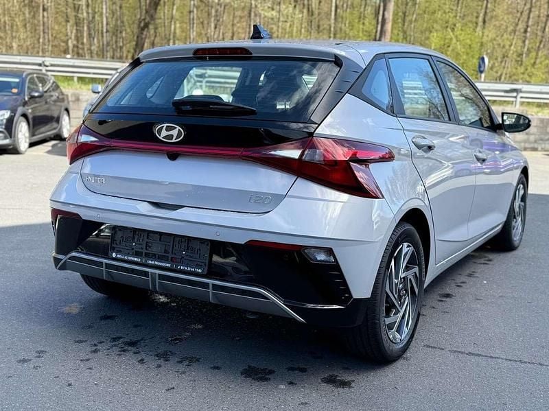 Ny Hyundai i20 Select 101 HK (74 kW) 2026 Grå Hatchback