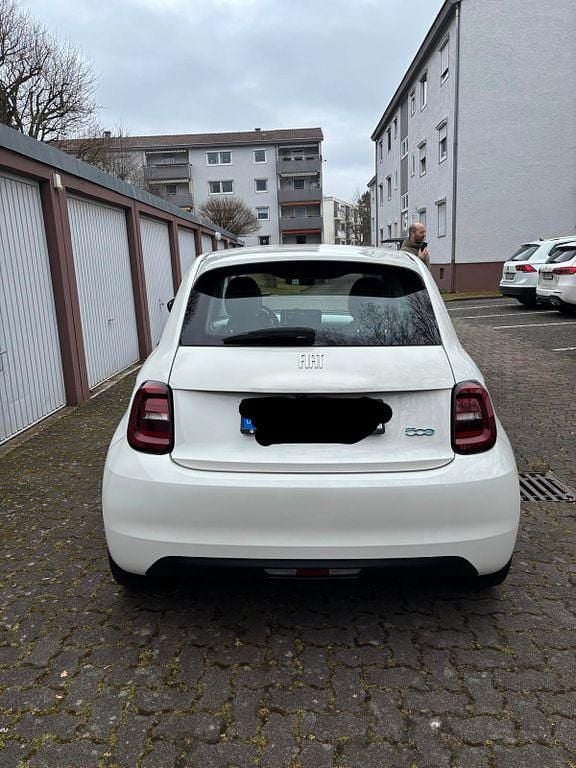 Gebraucht Fiat 500e 86 kW (118 PS) 2022 Weiß