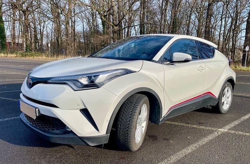 Weiß Gebraucht 2017 Toyota C-HR Lounge SUV | 17.980 € (Fairer Preis) - Bild 1/4