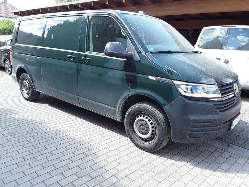 Dunkelgrün Gebraucht 2020 VW T6.1 Van | 19.800 € (Guter Preis) - Bild 1/4