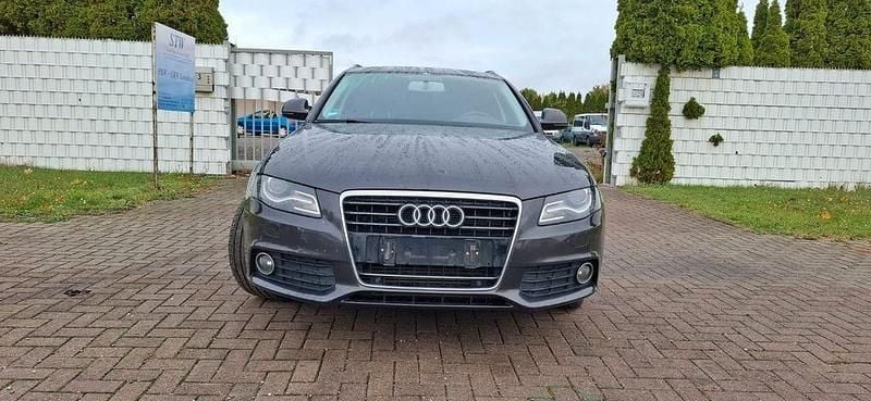 Grau Gebraucht 2009 Audi A4 Ambiente Kombi | 3.850 € (Superpreis) - Bild 1/4