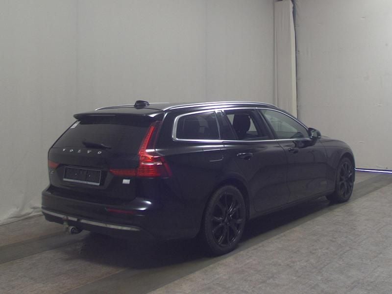 Gebraucht Volvo V60 349 PS (256 kW) 2023 Schwarz Kombi