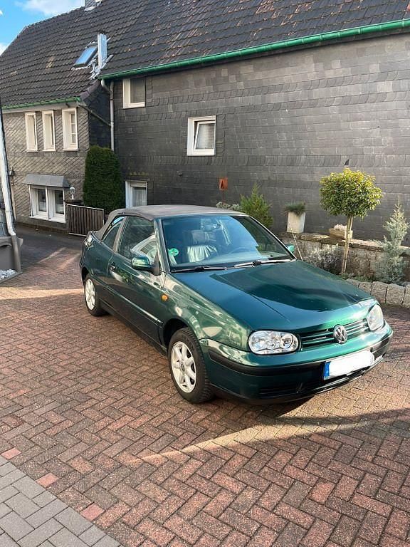Gebraucht VW Golf Cabriolet Trendline 101 PS (74 kW) 1999 Grün Cabrio