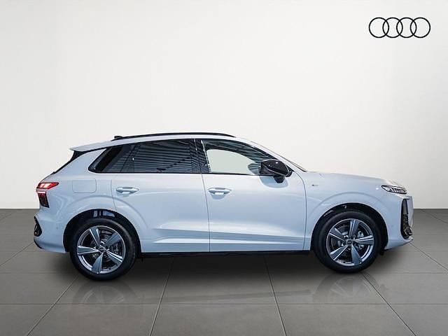 Gebraucht Audi Q3 Ambiente 150 PS (110 kW) 2026 Gletscherweiß metallic SUV