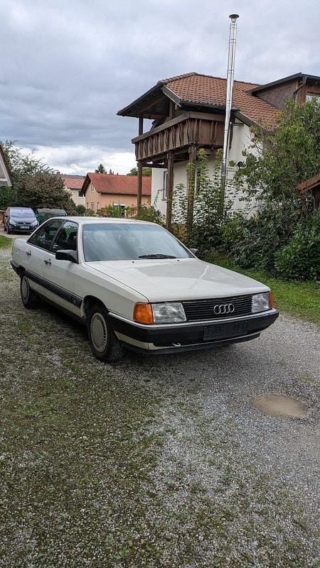 Gebraucht Audi 100 90 PS (66 kW) 1985 Weiß Limousine