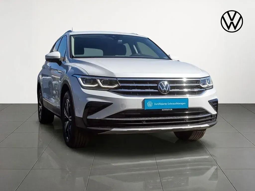 Gebraucht VW Tiguan Elegance 150 PS (110 kW) 2023 Weiß SUV