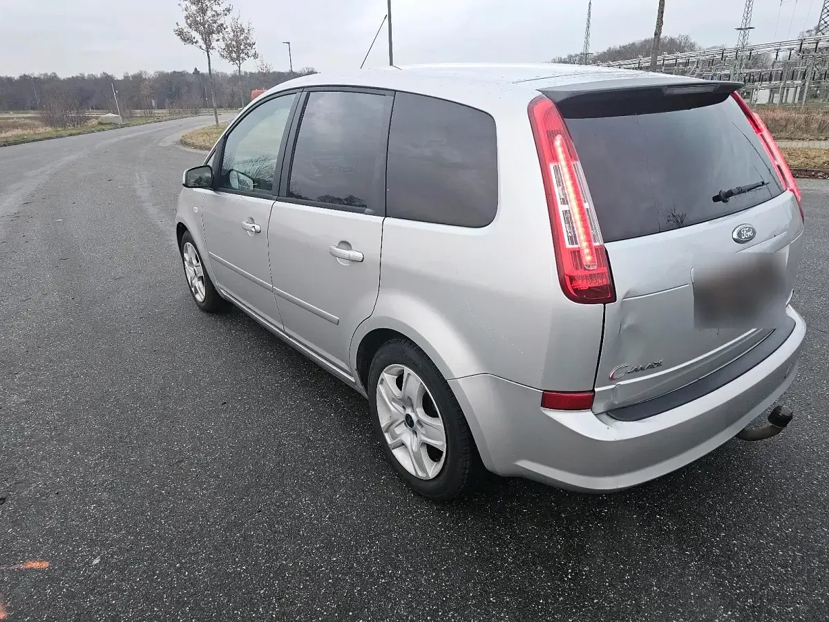 Gebraucht Ford C-MAX 101 PS (74 kW) 2010 Silber Van / Kleinbus