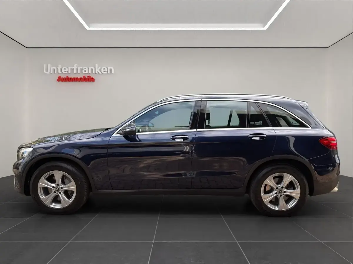 Gebraucht Mercedes GLC350 AMG line 258 PS (189 kW) 2017 Blau SUV