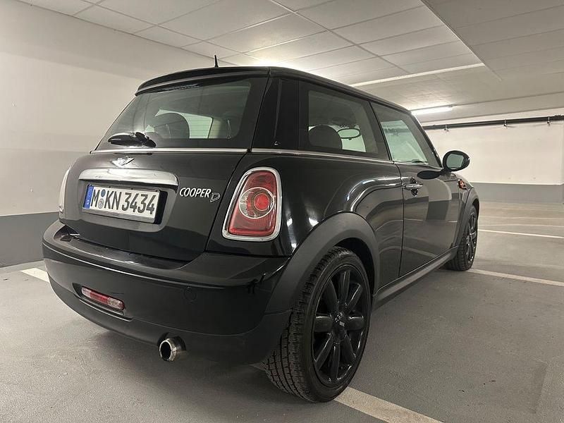 Gebraucht Mini Cooper D 111 PS (81 kW) 2011 Schwarz Kleinwagen